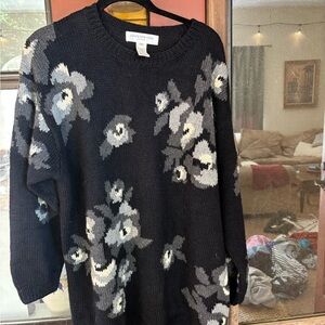 Vintage Jones New York Black and Gray Floral Sweater